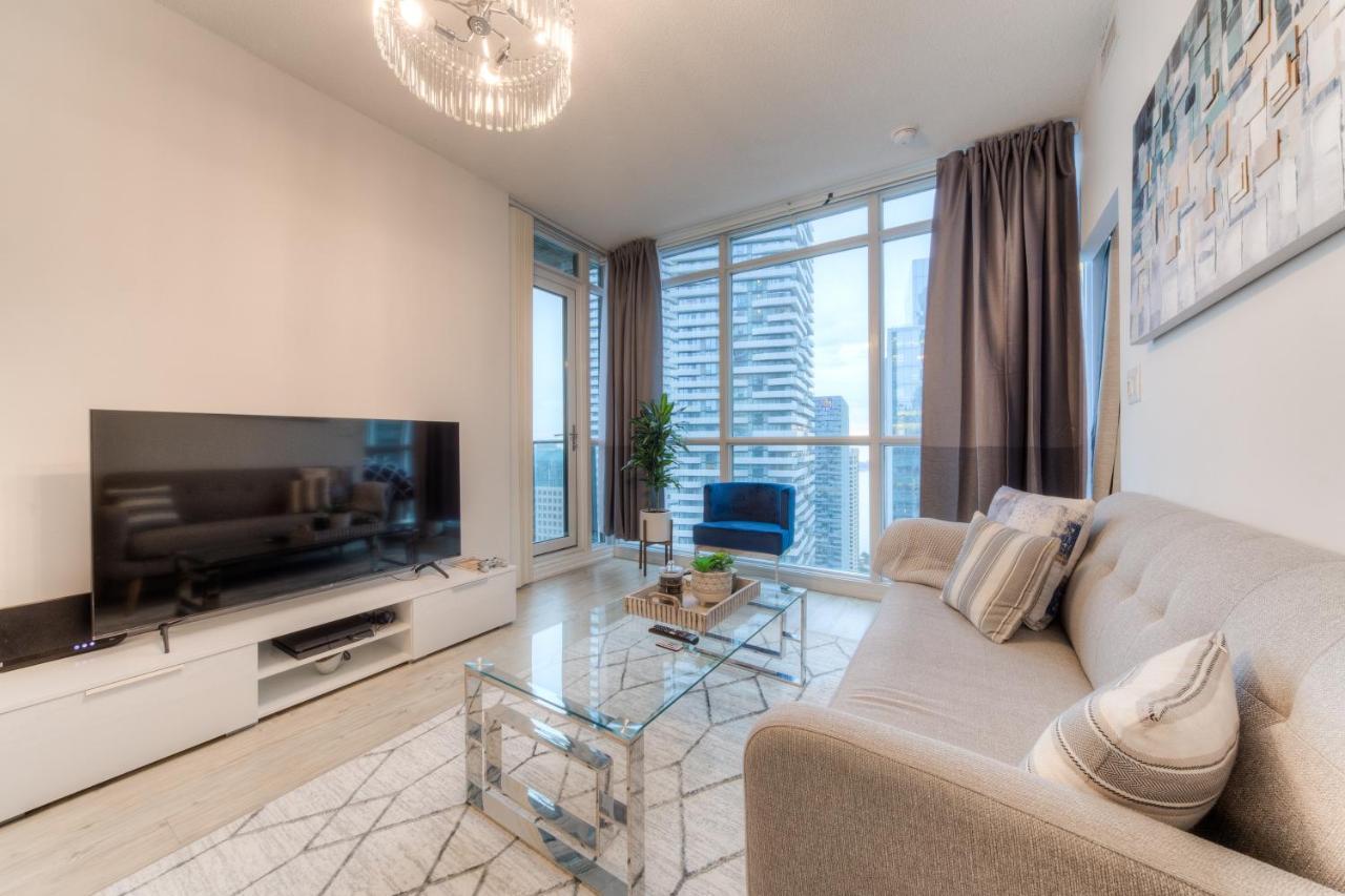 تورونتو Stylish Newly Furnished Condo With Beautiful Lake View المظهر الخارجي الصورة