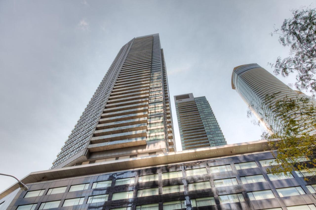 تورونتو Stylish Newly Furnished Condo With Beautiful Lake View المظهر الخارجي الصورة